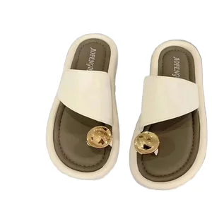 Summer Women's New Fashion Comfortable Leisure Flat for Slippers with Soft Bottom Head Anti-Slippery Design PVC Insole Material