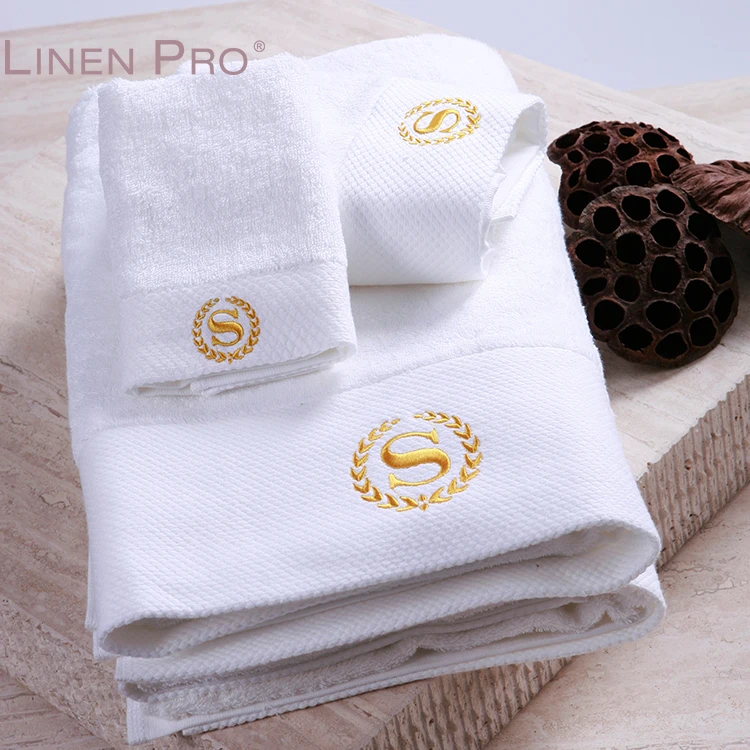 Adult Medium Bath Towels White 4 Star Hotel Cheap 100 Cotton Jacquard  Square Towel Set Plain Cotton - China Hotel Towels with Logo Custom Printed  and Personalized Cotton Hotel Beach Towel price