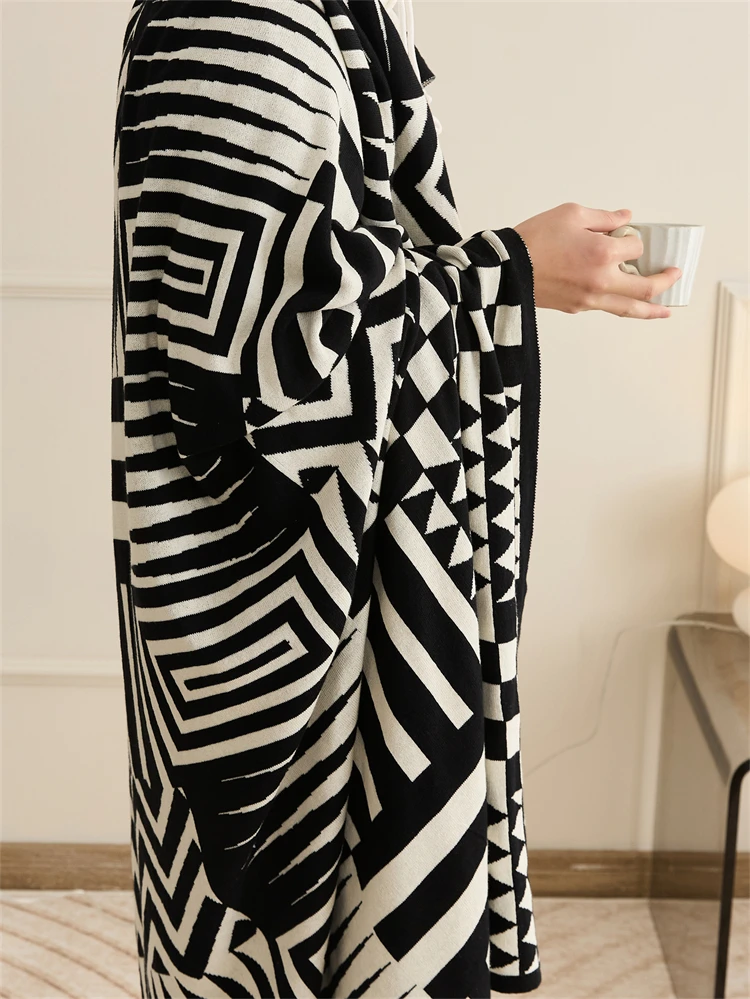 Hot Selling Geometric Jacquard 100% cotton knitted throw blanket for office and travel blanket  BYG manufacture