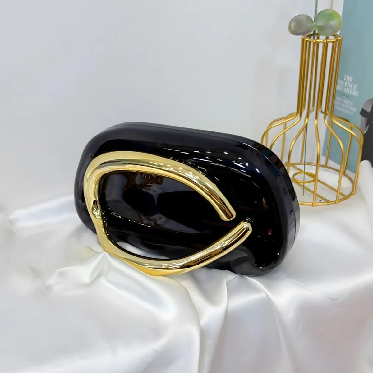 Carauana Festival Clutch outdoor travel look