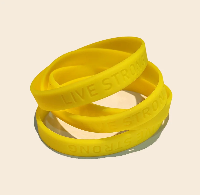 Yellow Livestrong Wrist Bands Promotional Silicone Bracelets