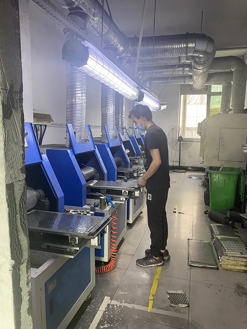 Многофункциональная Автоматическая зеркальная полировальная машина из нержавеющей стали для плоской латуни