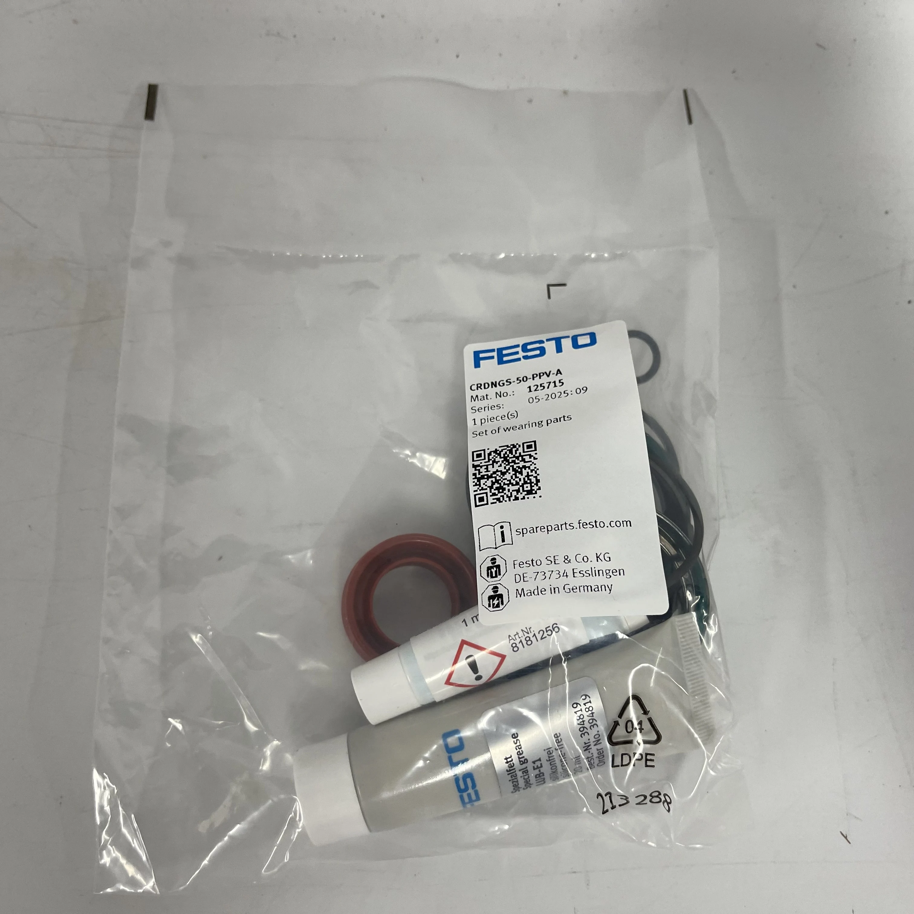 FESTO Cylinder Wearing Parts Set CRDNGS-50-PPV-A 125715 FESTO Cylinder Wearing Parts Set CRDNGS-50-PPV-A 125715