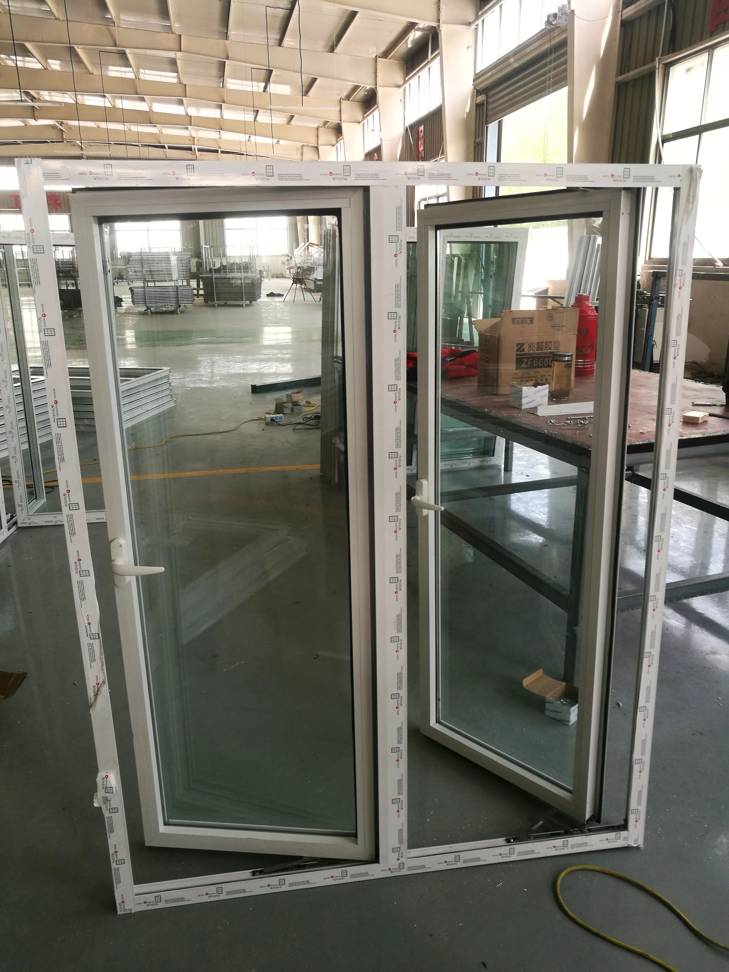 TOP WINDOW Pvc Windows and Doors Sliding Window with Inside Grill