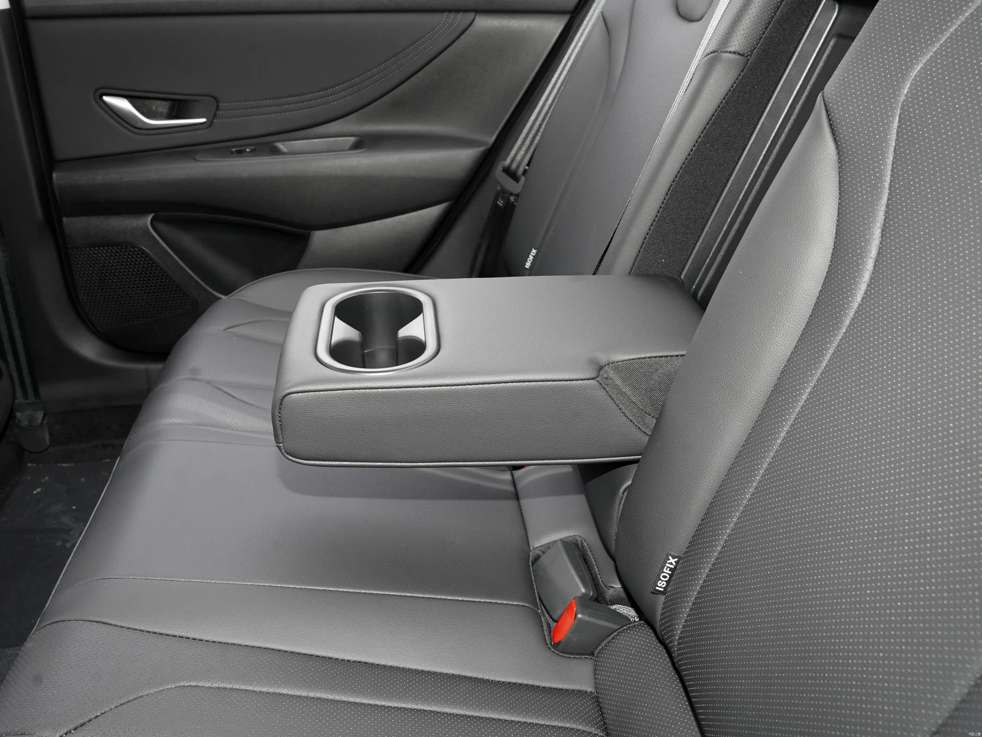 Hyundai Elantra Sedan Advanced Features Reliable Performance