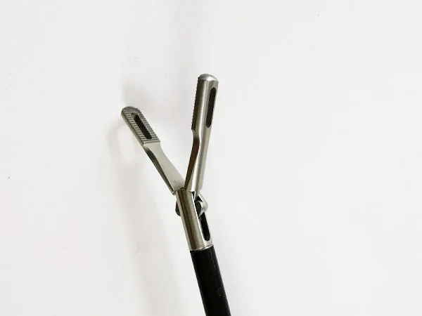 Surgical Grasper Laparoscopic Forceps Instruments