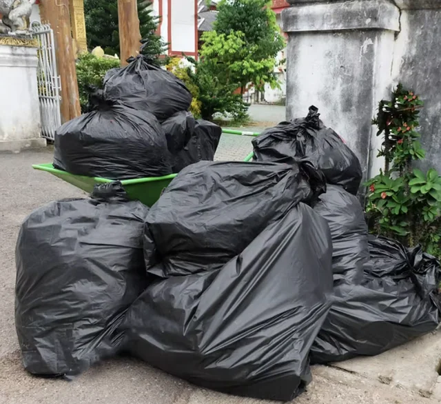 Extra Strong Heavy Duty Black Bin Liners Rubbish Bags Waste Refuse Sacks Refuse Bin Bags