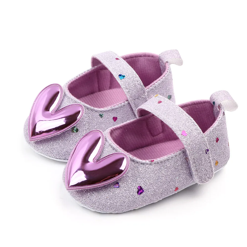 Beautiful bling heart-shaped wholesale shoes design for baby girl shoes