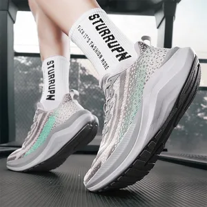 Men's shoes Mesh top breathable sneakers Athletics horse The New running shoes