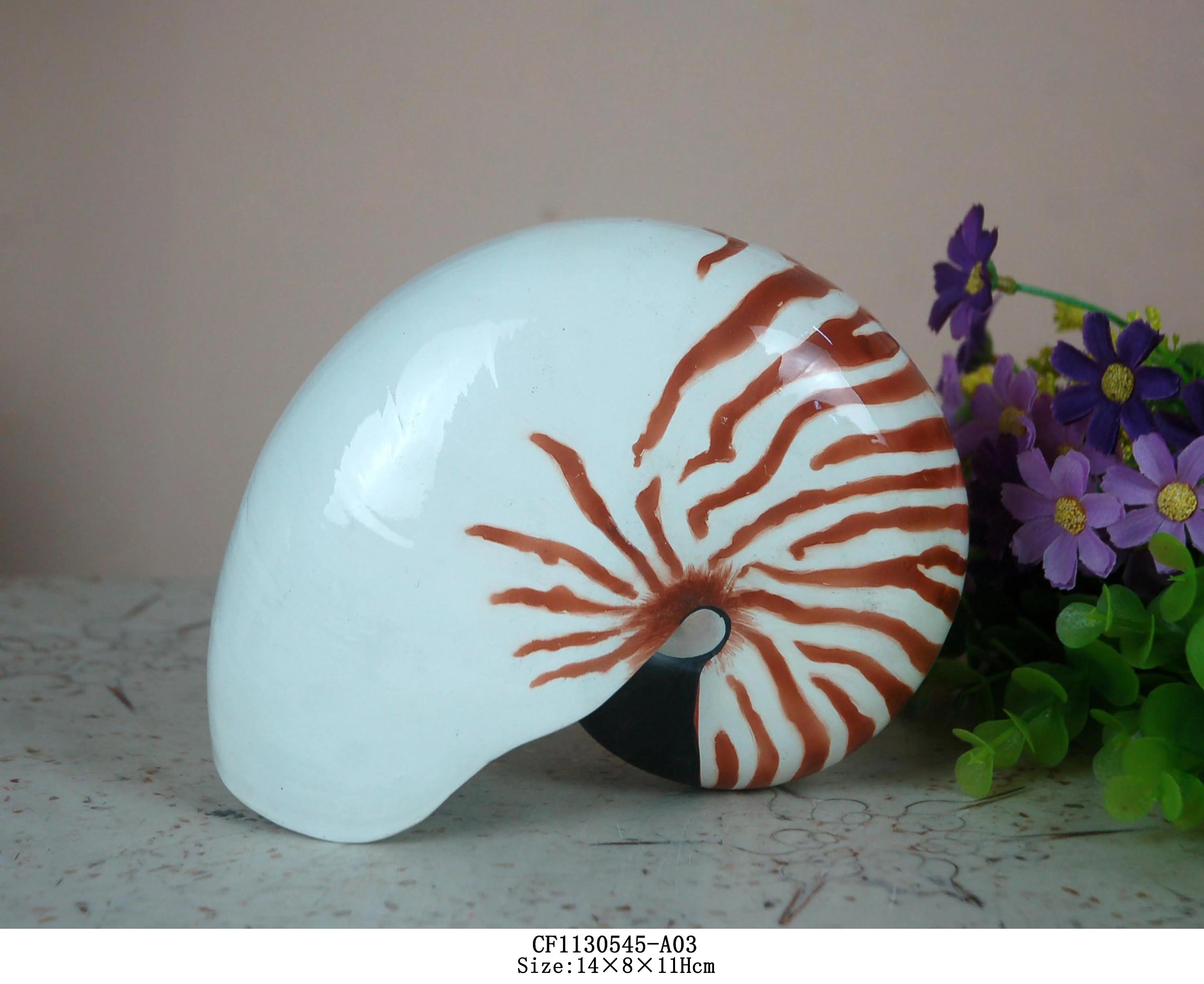 Wholesales Sea Coastal Artificial Resin Ocean Collection Spiral Shell Conch For Garden Home Decor manufacture