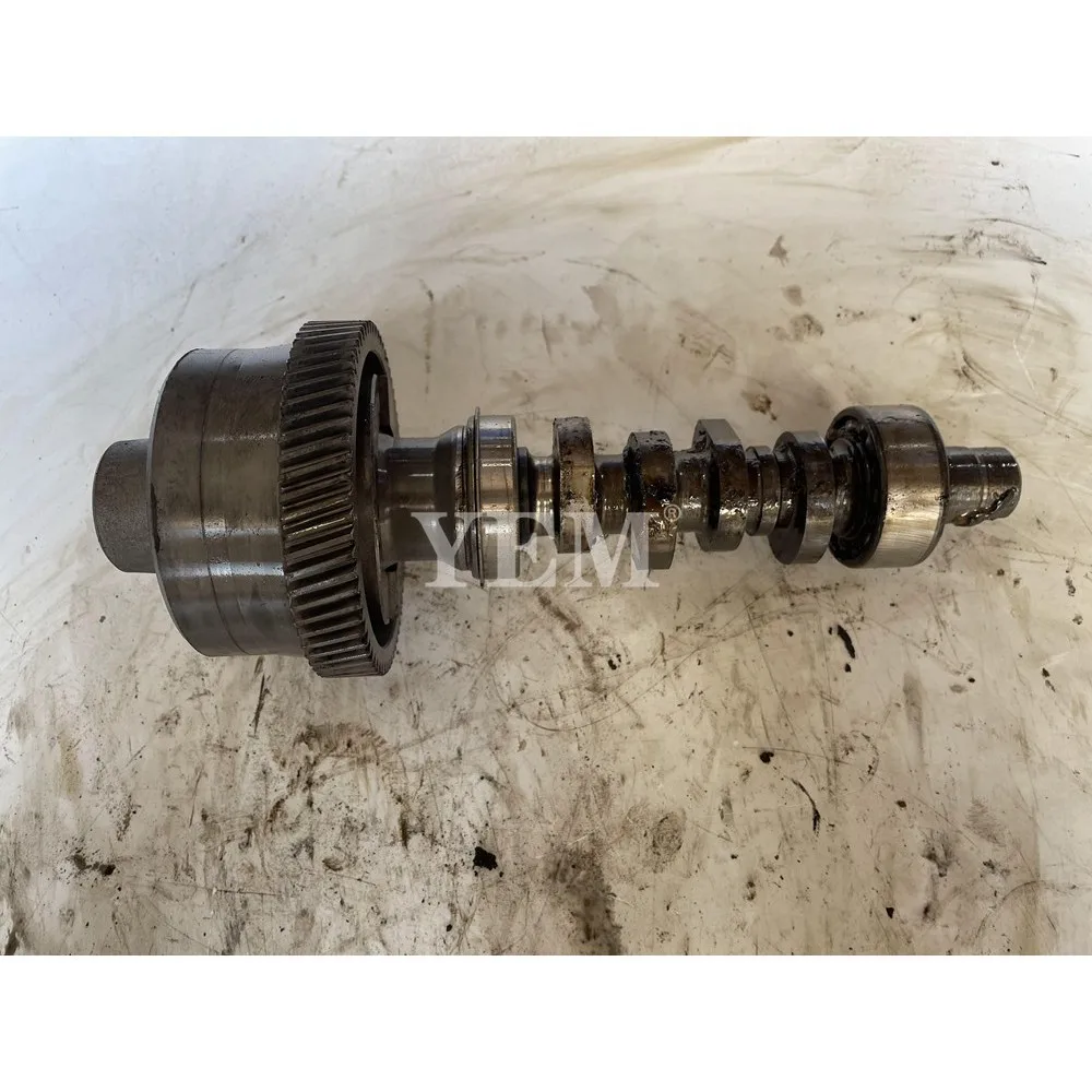Hot Selling V2203 Fuel Camshaft Assy Fit for Kubota V2203 Engine