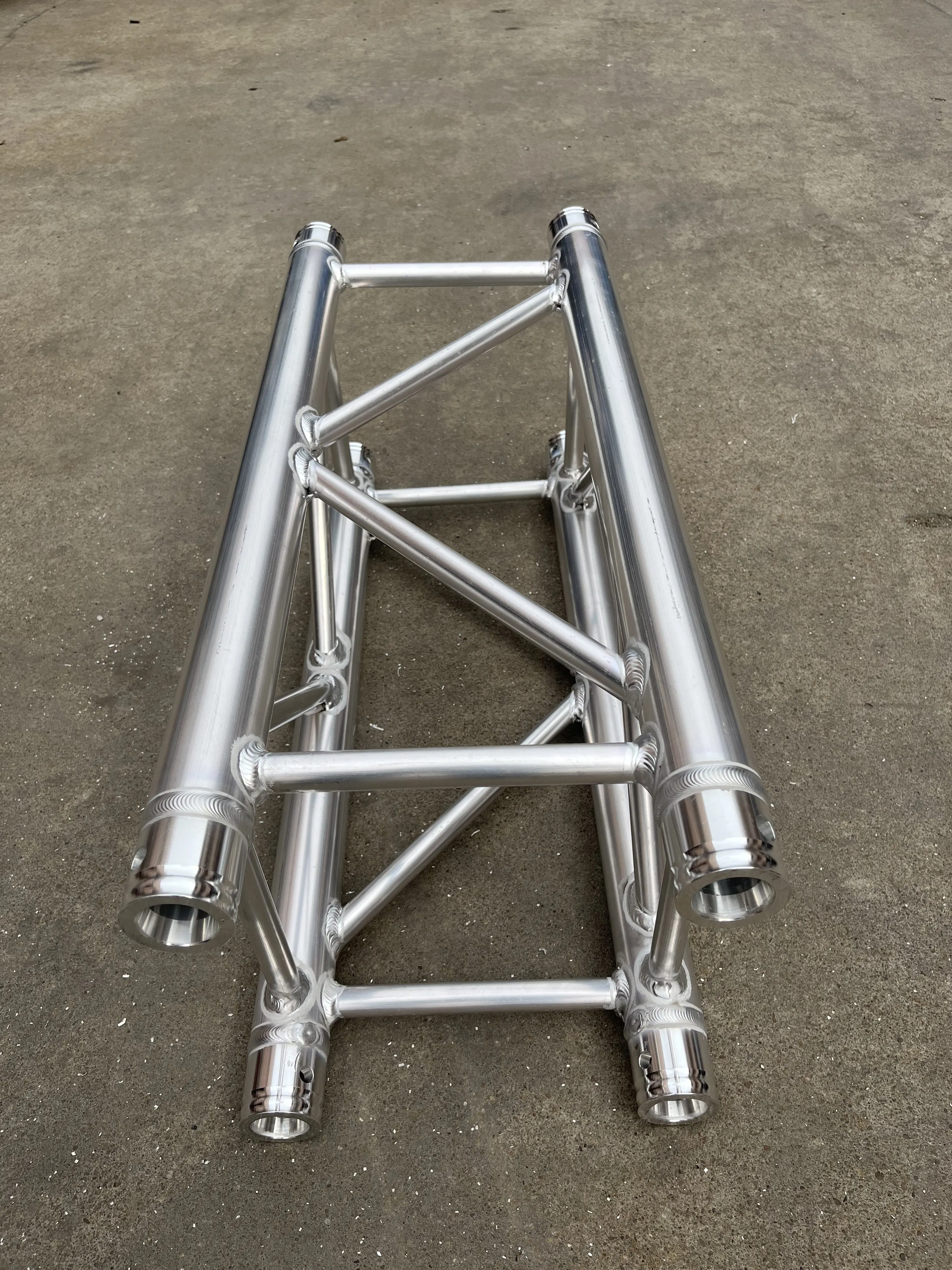 300*300mm Hot Selling High Load Bearing Aluminum Truss for Exhibition and Concert factory