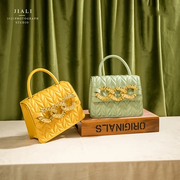 ZD702 Wholesale Fashion Trends Popular LADIES New Desgin BAGS FOR WOMAN Luxury Latest Chains Custom logo Handbags