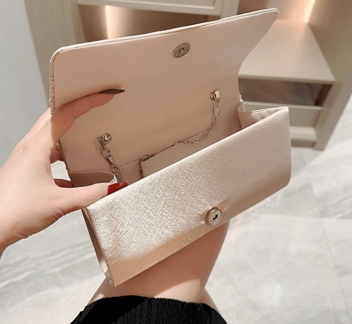 Elegant Clutch Bag Perfect for Evening Parties Events