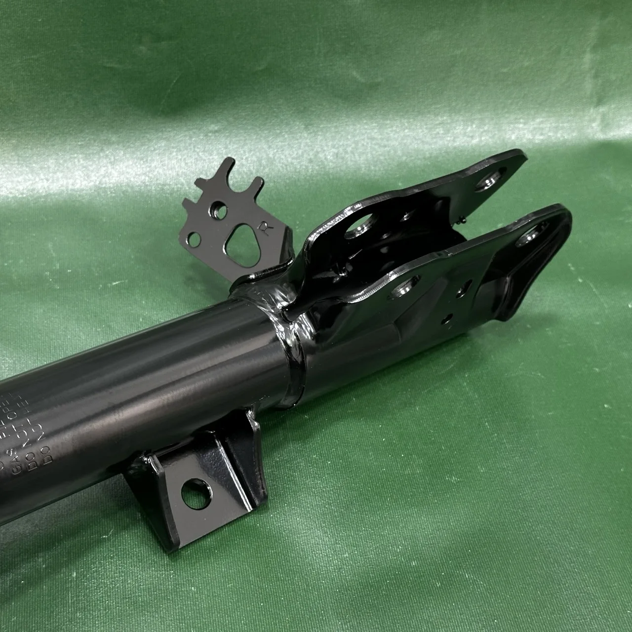 Shop High-Quality Front Cross Shock Absorbers for Toyota Highlander