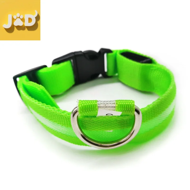 Pet collars and leashes