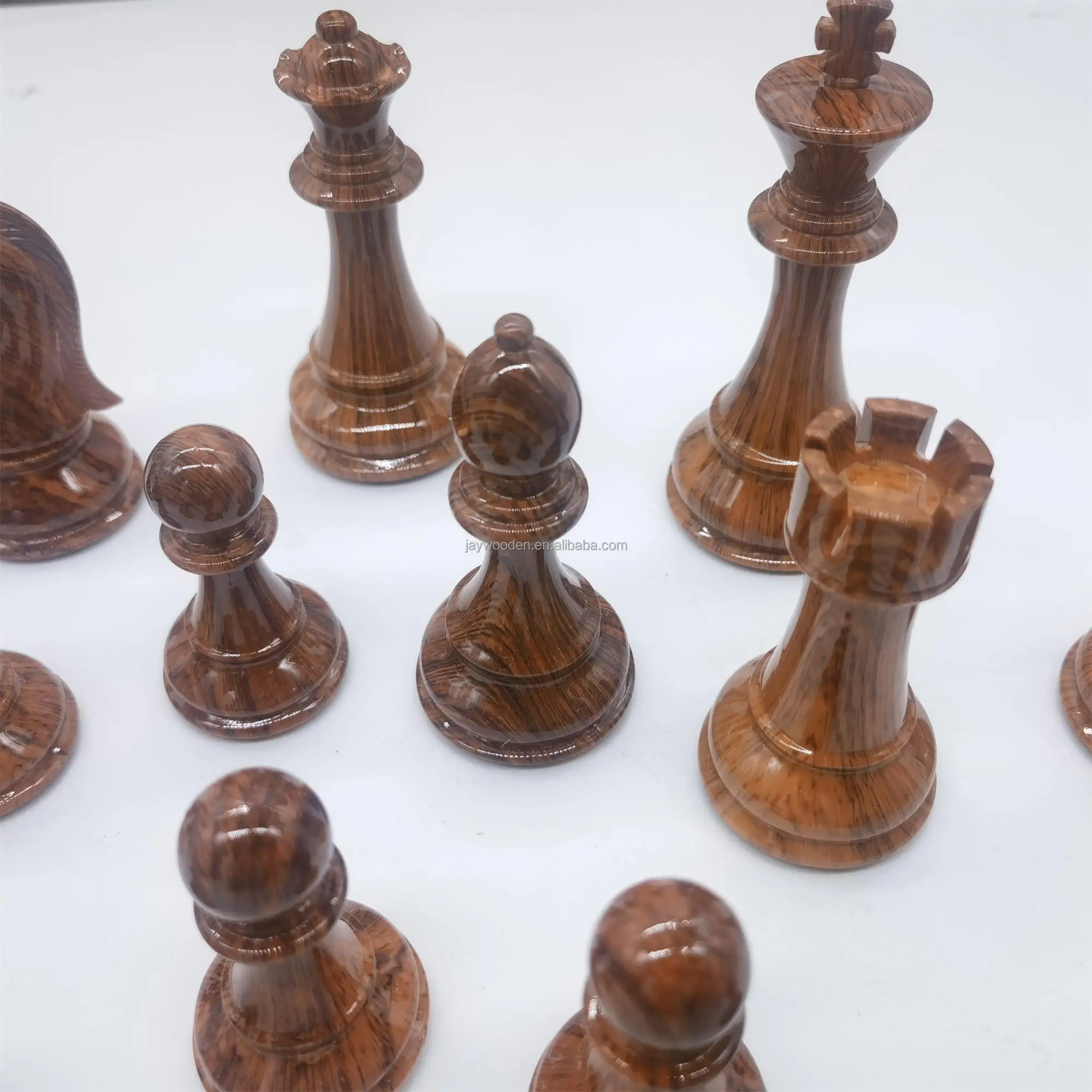 Factory Suppliers Pawn Custom Chess Pieces Portable Different Dimensions of Wooden Chess Board Table Games Set