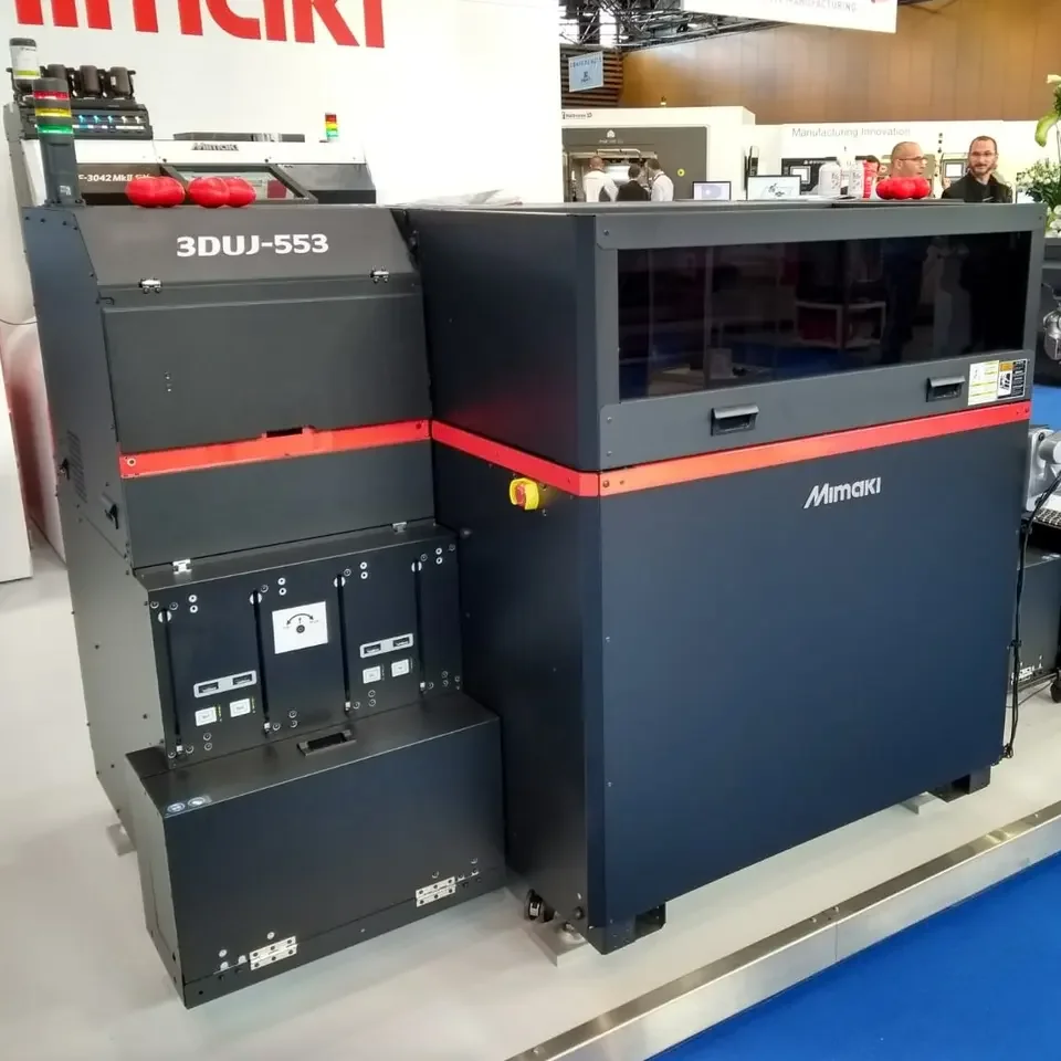 Mimaki the First 3D Modelling System in the World to Print in Over 10,000,000 Different Colours 3duj-553