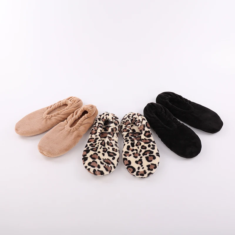 Latest Design Winter Ladies Girls Character Slippers Indoor Bedroom House Portable Plush Slippers for Women