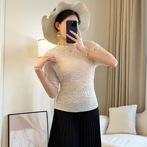 2026 Summer New Casual Bottoming Shirt Joker Fashion Luxury Knitted Top with Round Neck and Short Sleeve Solid Color