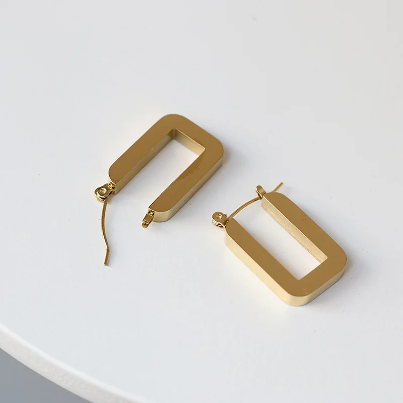 Gold colored square earrings stainless steel