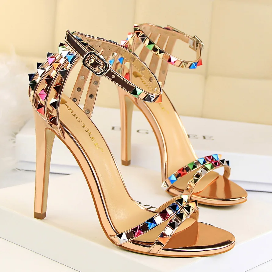 Amazon.com: BeAUZQ Sandalias de gladiador de estilo romano de 6.7 in,  zapatos de tacón alto, unisex, para hombre, mujer, sexy, para club, baile,  talla 34-45 : Ropa, Zapatos y Joyería