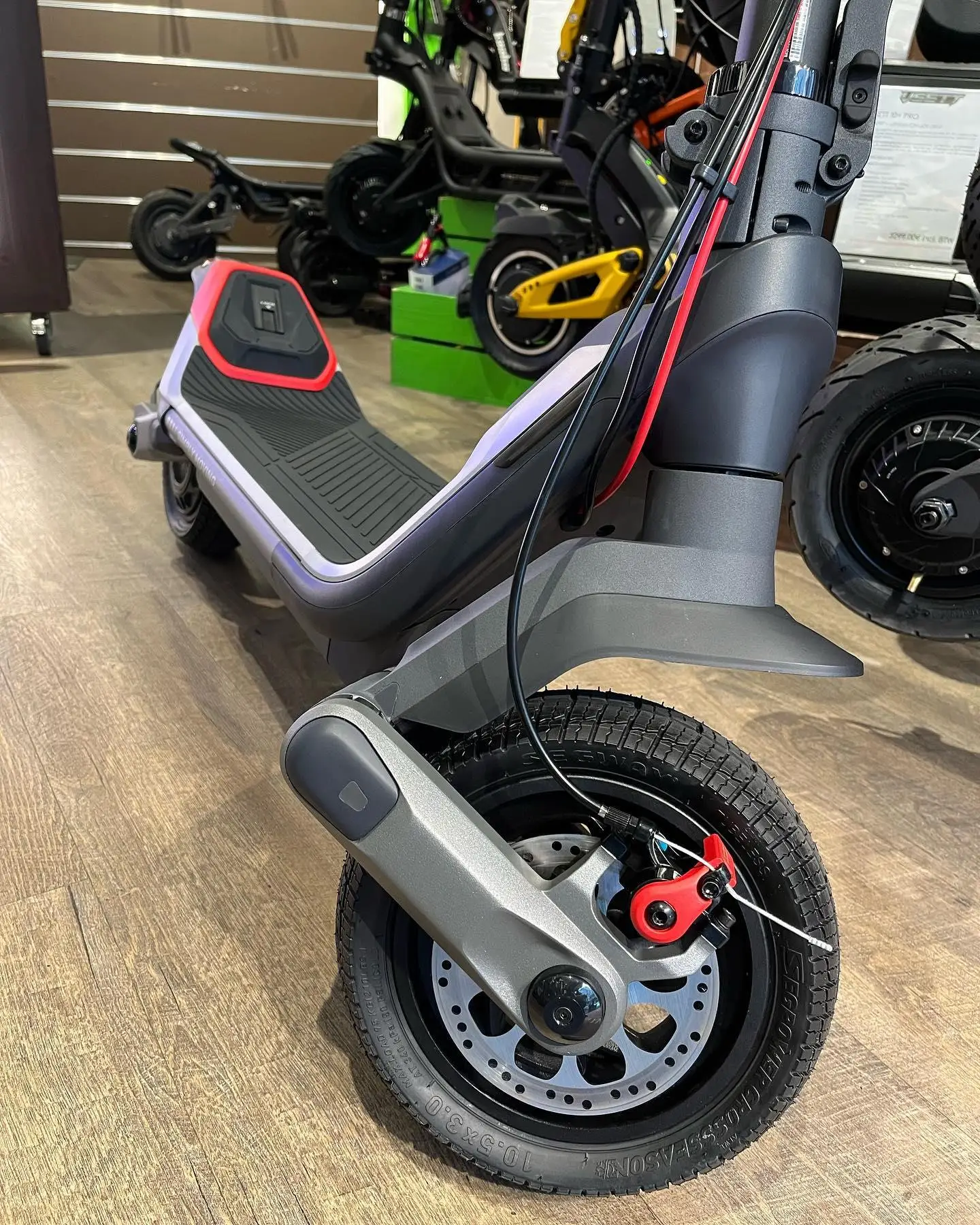 Original Segway Ninebot P100s Electric Kick Scooter 650w 48km H Max