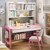 Escritorio y silla de madera maciza de color blanco rosado.