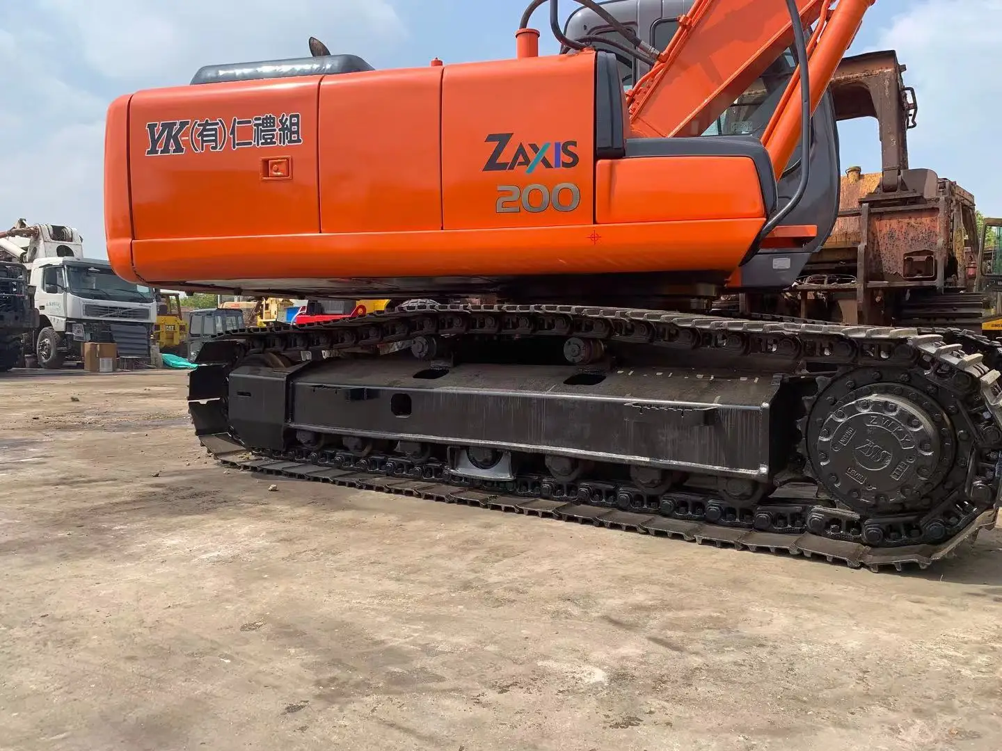 Used Hitachi ZX200 Excavator - Powerful Digging Machine