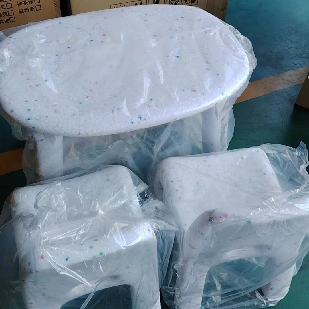 Hanyee Factory Stock Nordic Style Kid's Confetti Table and Chair Set Wholesale Price Plastic Lovely Kids Table and Charlie Chair