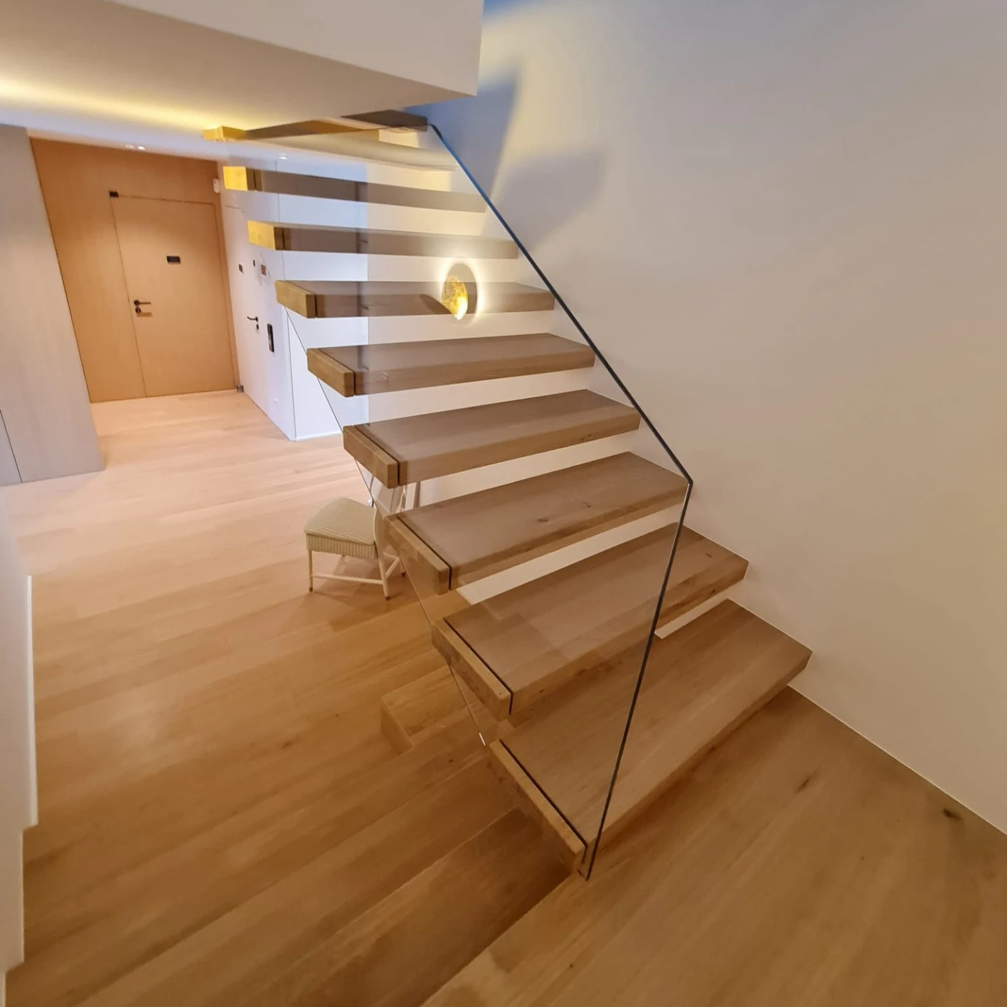 ACE Float Stairs Wooden Step Hidden Stringer Floating Modern Staircase for Indoor