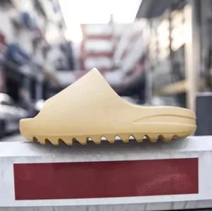 Solid Color Best-selling New Design Soft and Comfortable Slippers for Home Use Non Slip and Silent Soft Bottom EVA Home Slippers