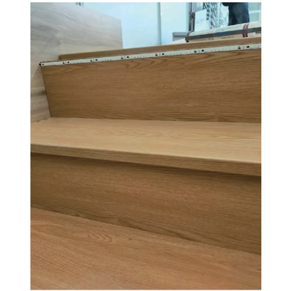 Factory Mass Customization Solid Wood 3-Step Pet Stair Treads Modern Design Finger Jointed Board with Glass Railing for Villa