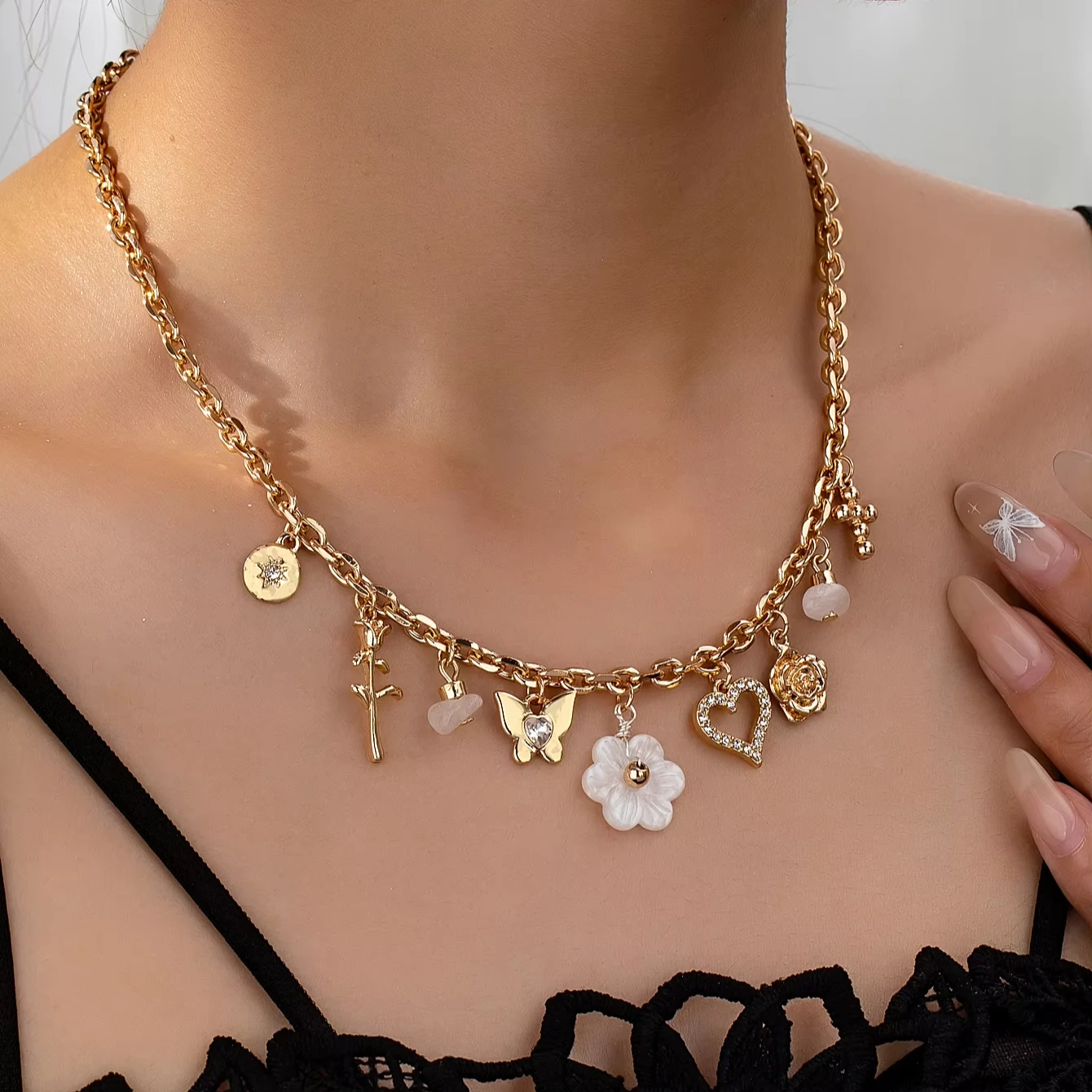 Jewelry Supplier Gold Plated Charms Jewelry Flower Rhinestone butterfly Pendant Fashion Necklace Pendant Necklace for Women