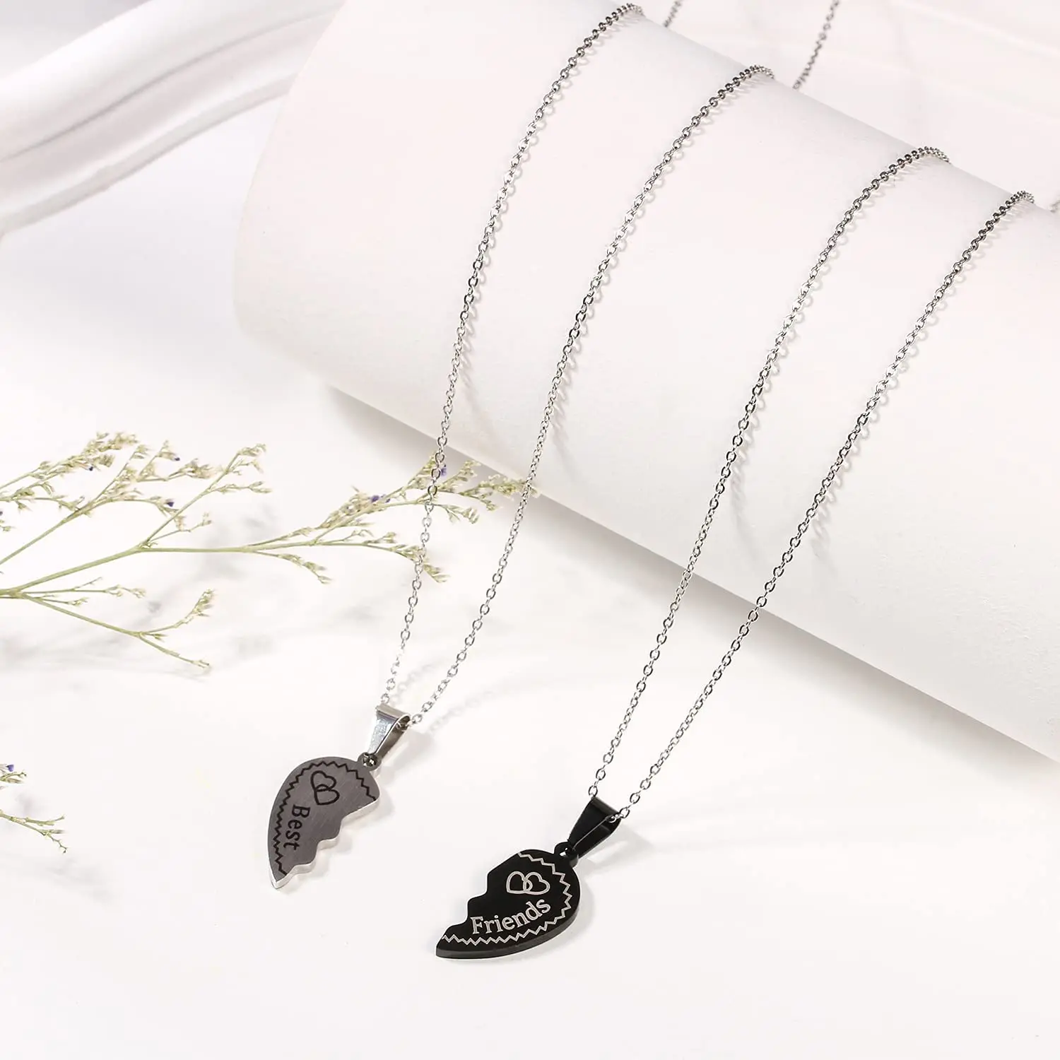 2Jewels Donna - COLLANA 2JEWELS ACCIAIO CORNETTO SMALTO ROSSO 251797 - Foto 3