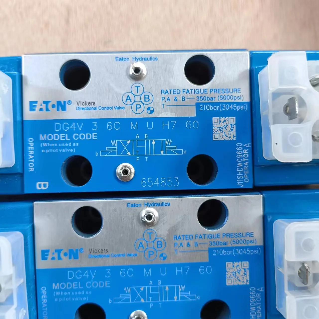 DG4V-3-6C-M-U-H7-60 Replace Vickers DG4V-5-2CJ-MU-H6-20 Directional Control Valve DG4V-5-22AJ-M-U-H7-22