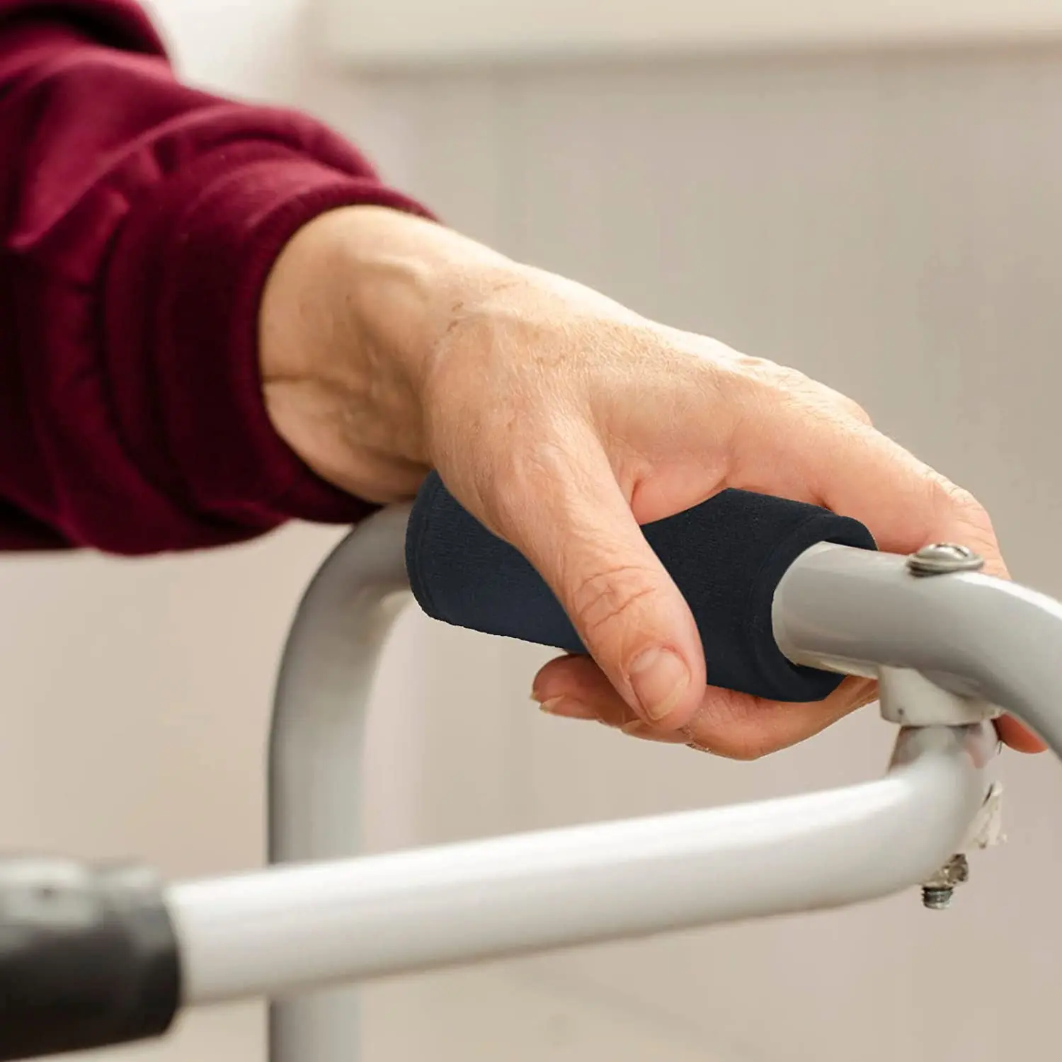 Walker Padded Hand Grip Covers Universal Soft Senior Medical Cushion