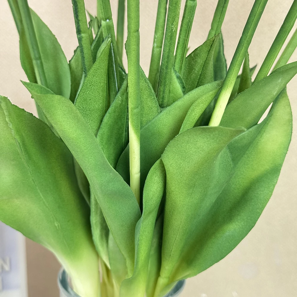 Create Stunning Flower Arrangements with Bulk Red Rose Heads