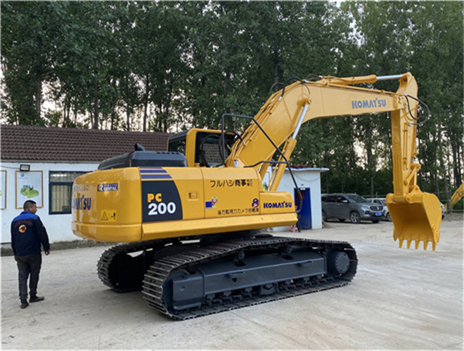 KOMATSU製　PC200-11 1/50 Komatsu PC200-8M0 Manuals | ManualsLib