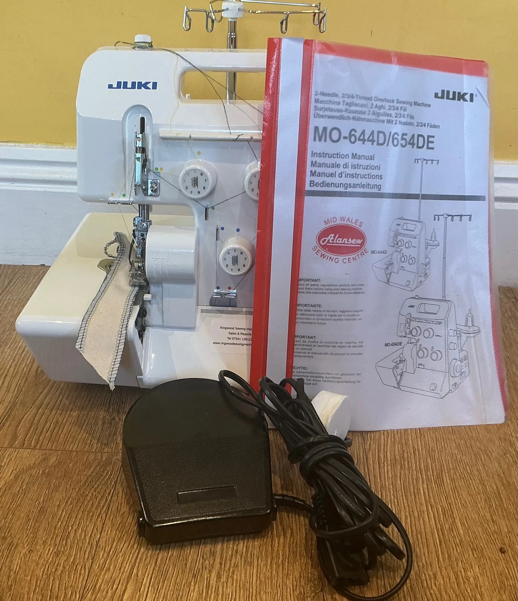 MO-644D Heavy Duty 4 Thread Overlock Household Sewing Machine