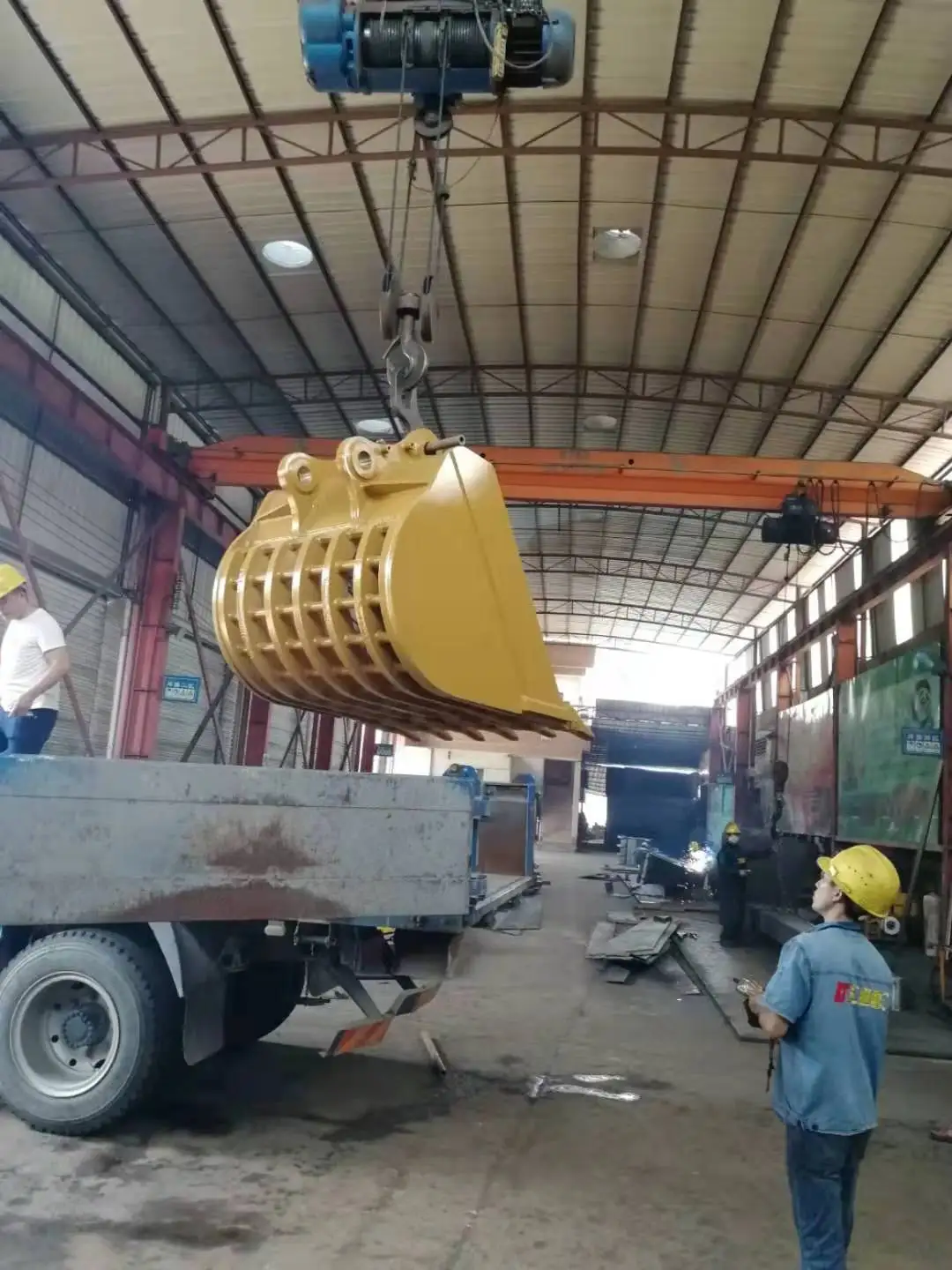 8.7cbm Excavator Rock Skeleton Bucket Customized Color