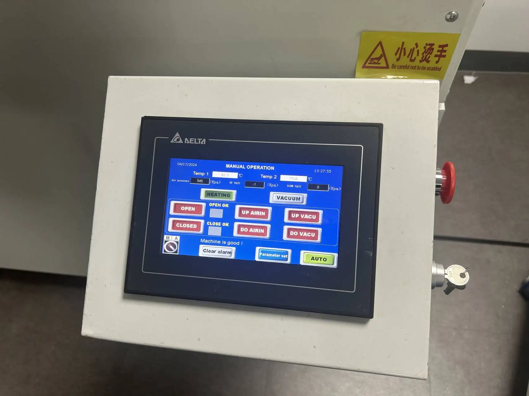 REOO Advanced Small Experimental Electrical Heating Solar Panel Laminator for PV Module Laminating Solidifying