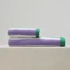 Violet foncé, vert clair