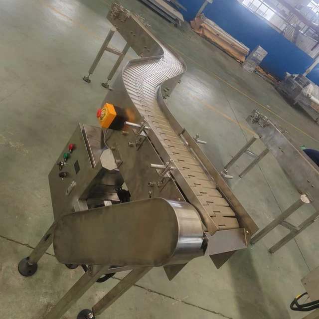 Over 20 Years of Experience Factory Customized Speed Adjustable Polymer Slat Conveyor for Lifting Grain Food 4