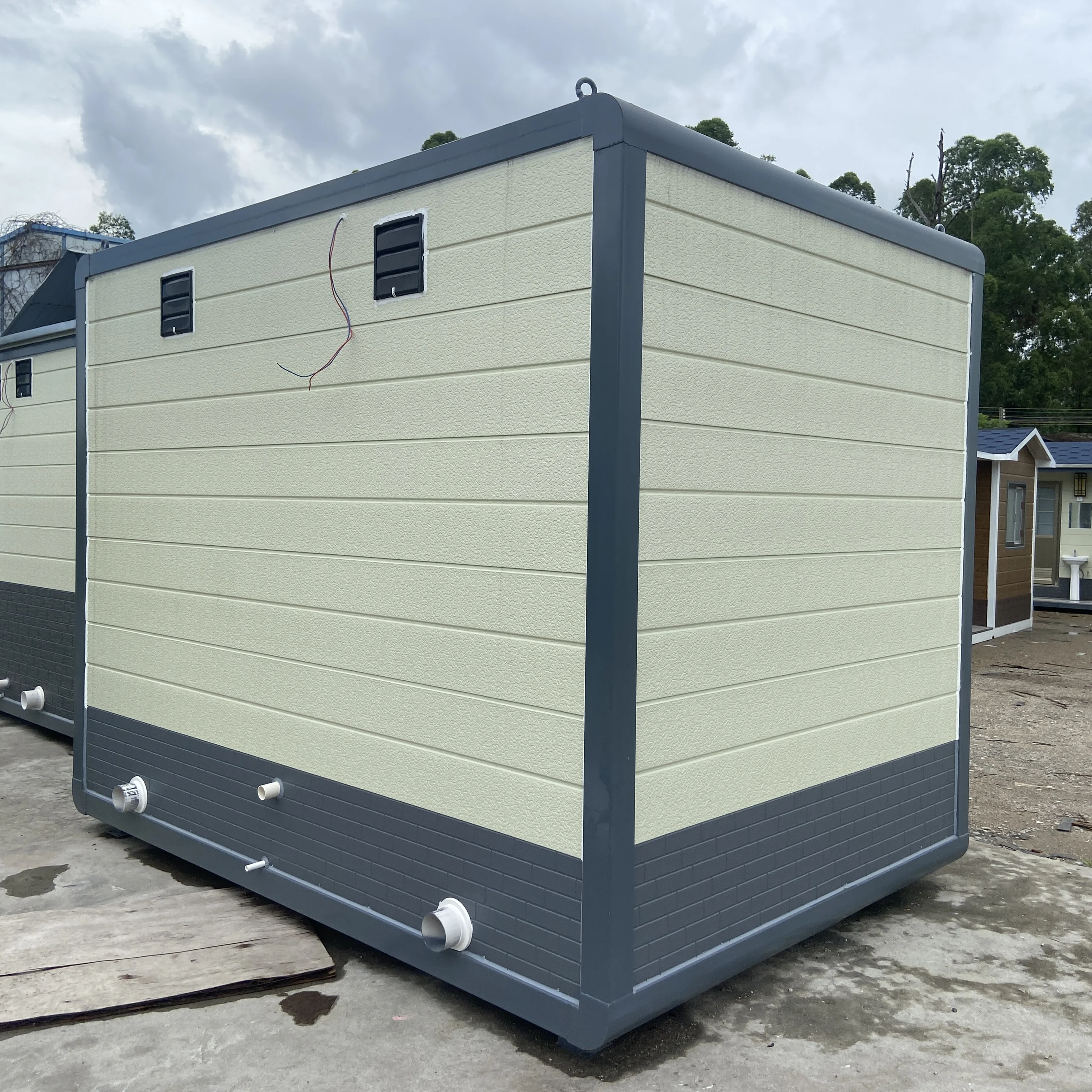 Luxury Modular Portable Outdoor Toilet Public Prefab Mobile Toilet for Outdoor Use