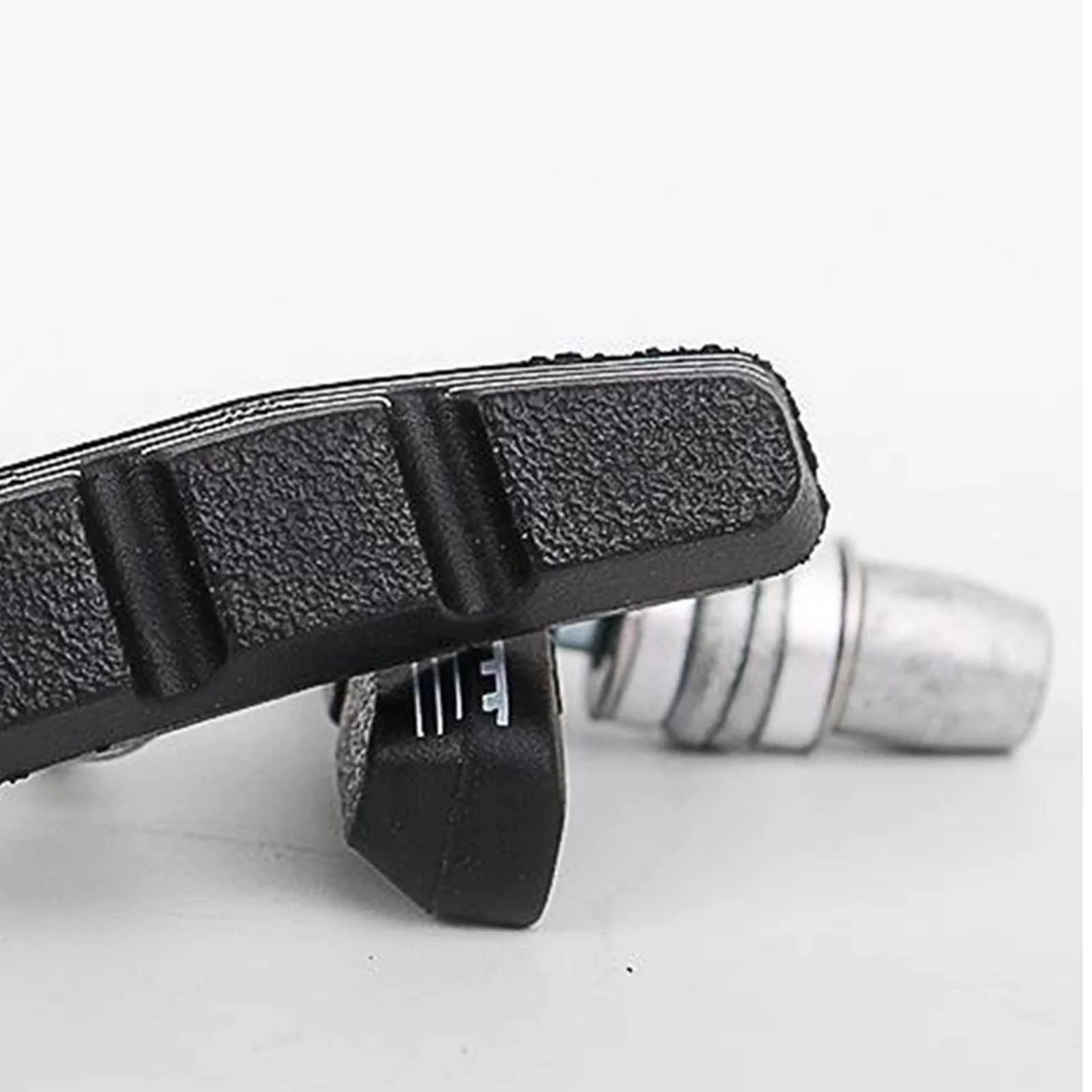 Прочные резиновые Тормозные колодки для горного велосипеда, тормозные колодки с шестигранными гайками и распорками для большинства велосипедов, набор тормозных колодок V-70 мм для велосипеда