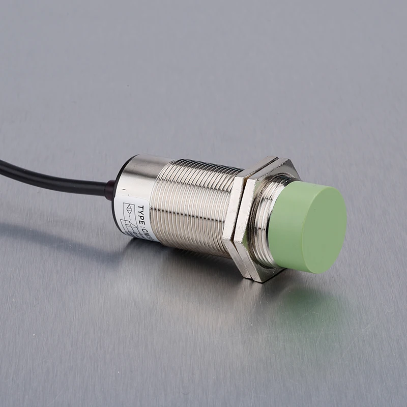 China Manufacturer M30 Approach Proximity Sensor Switch PNP NO+NC Detection Range 15mm Capacitive DC Proximity Sensor Switch