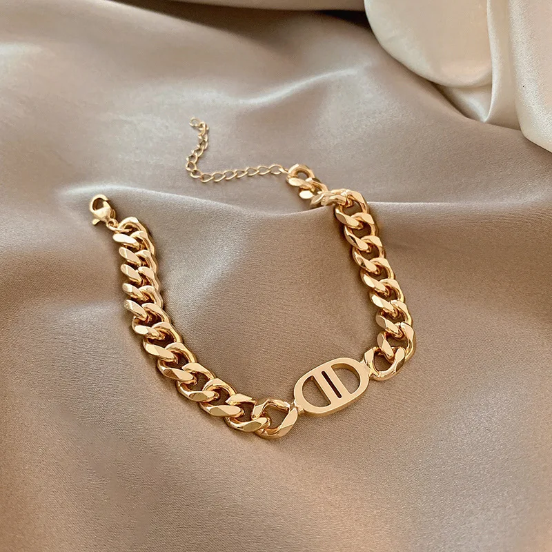 Korean Version of Ins Style Fashion Simple Gold Plated Bracelet Zircon Pearl Design Bracelet