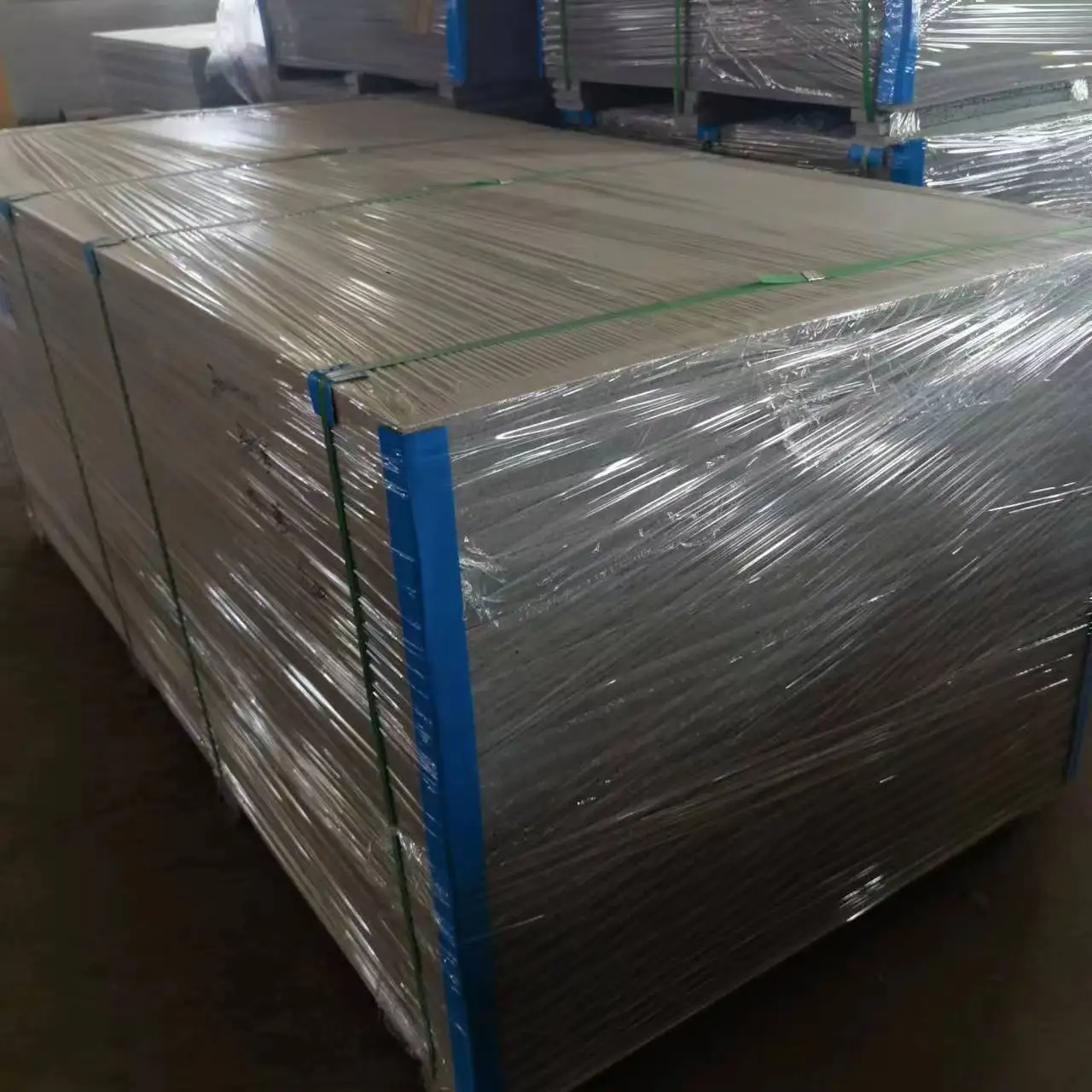 624mm Highstrength Fiber Cement Board For Structural And Loadbearing