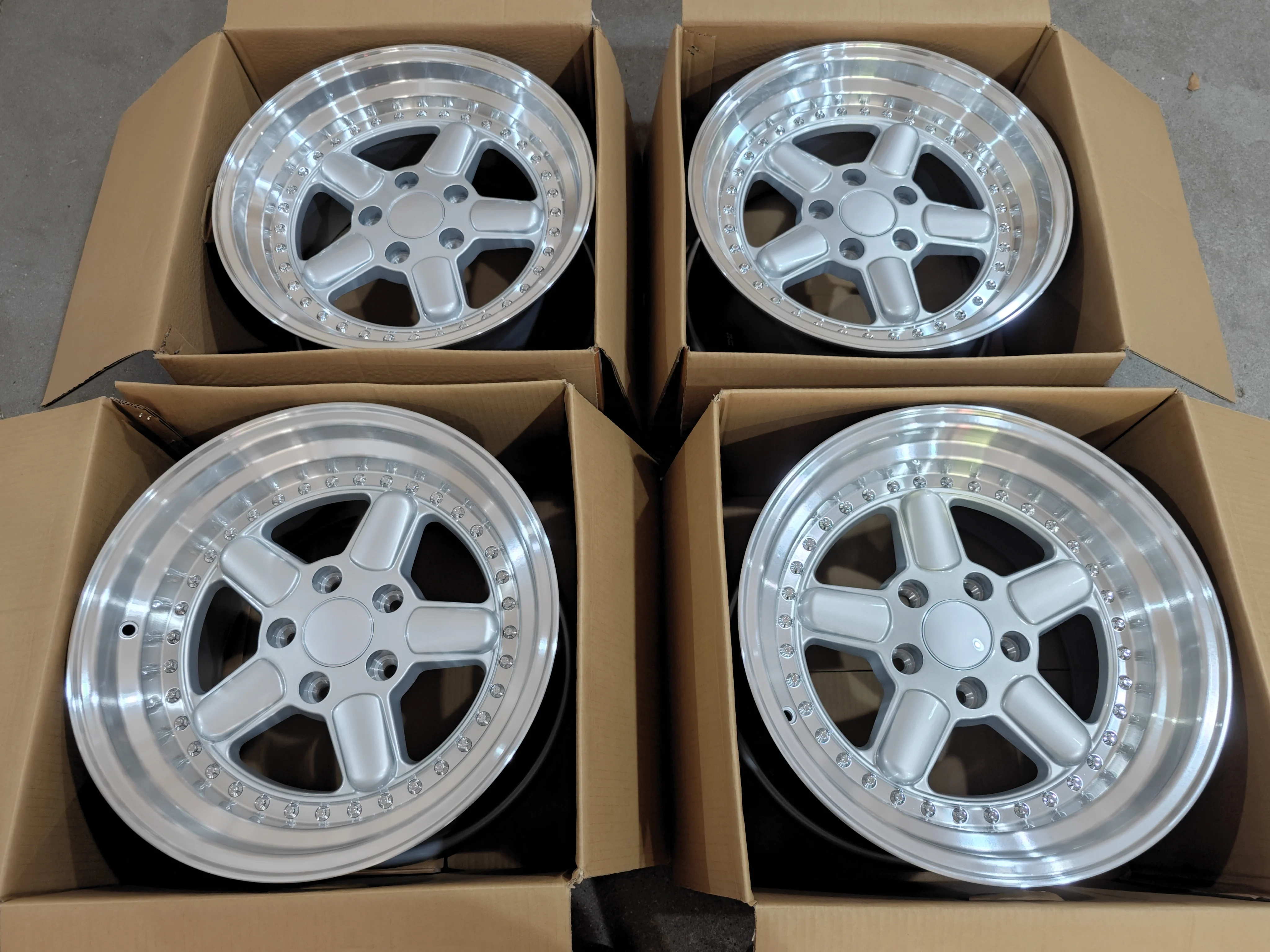 YQ Deep Car Wheels Rims - 18*9.5j 18*11j Silver Alloy